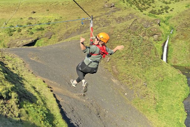 zipline Iceland vík
